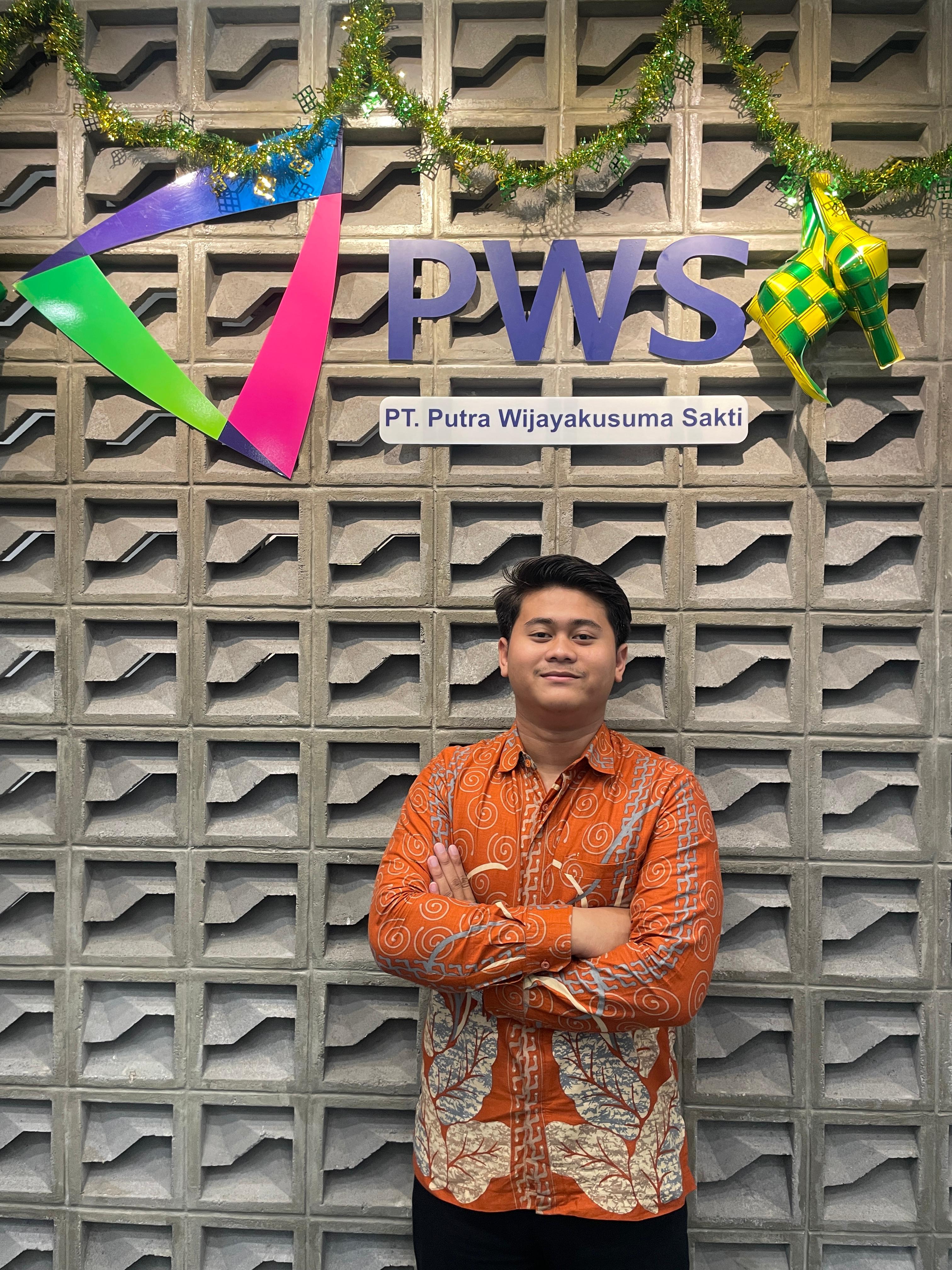 Narendra Satya Batik